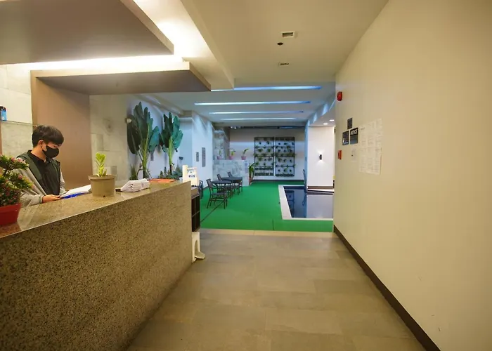 Goldland Millenia Suites 3020 Aparthotel