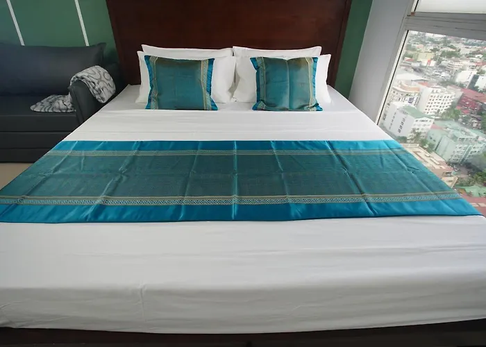 Goldland Millenia Suites 3020 *